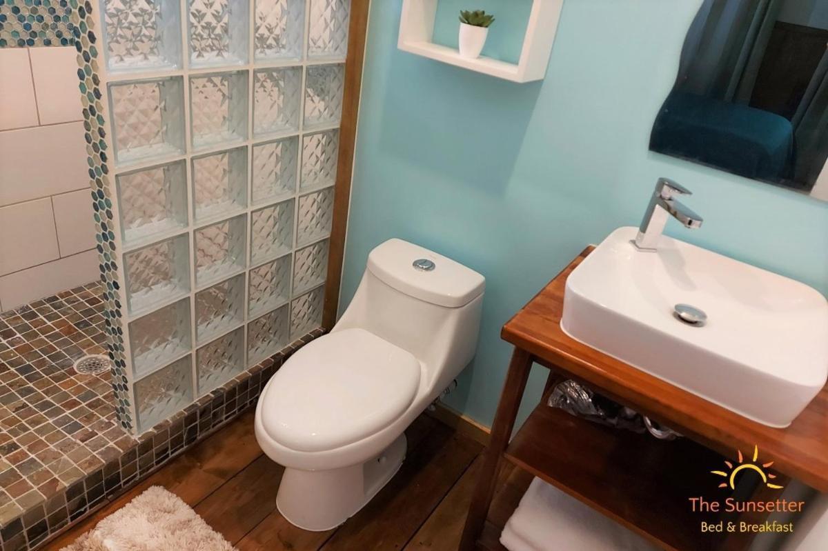The Sunsetter Bed & Breakfast Bocas Town Bagian luar foto